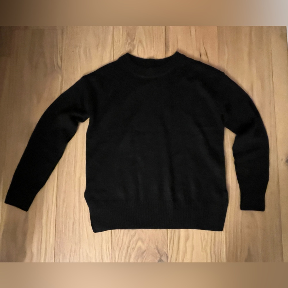 Banana Republic Black Crewneck Sweater
